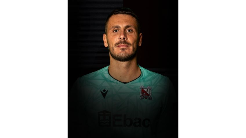 Quakers sign Pete Jameson as emergency keeper