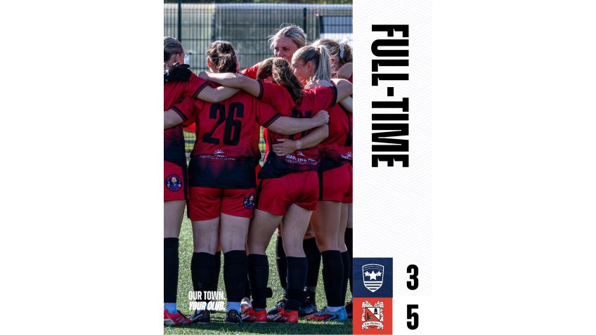 Women's team win first league game at Washington
