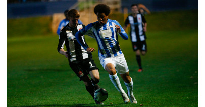 Darlington sign striker Kit Elliott from Huddersfield