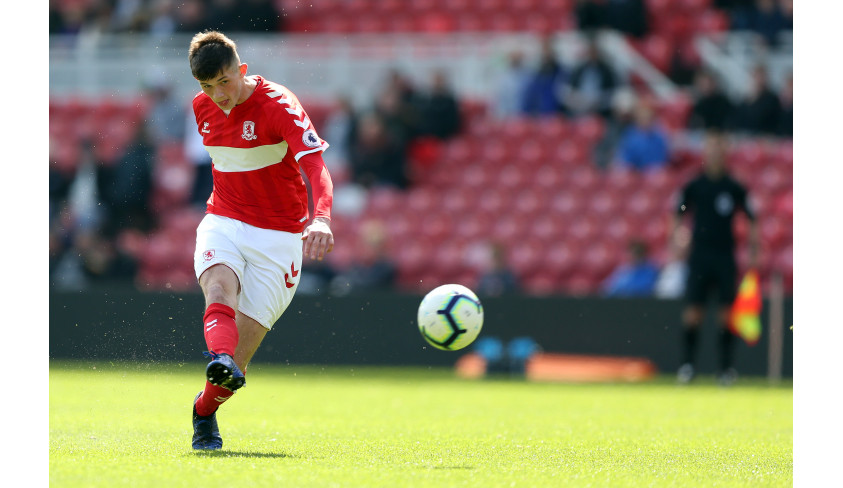 Quakers loan Tyrone O'Neill from Middlesbrough