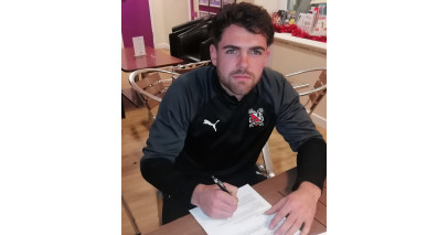 Ben signs Quakers contract