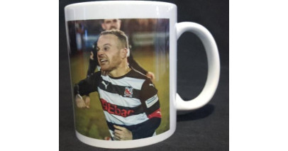 Thommo mugs and T shirts going well!