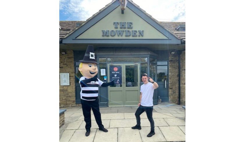 Mr Q drops into the family-friendly Mowden pub