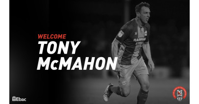 Quakers sign former Middlesbrough full back Tony McMahon