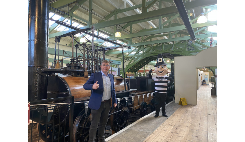 Mr Q backs the Head of Steam campaign
