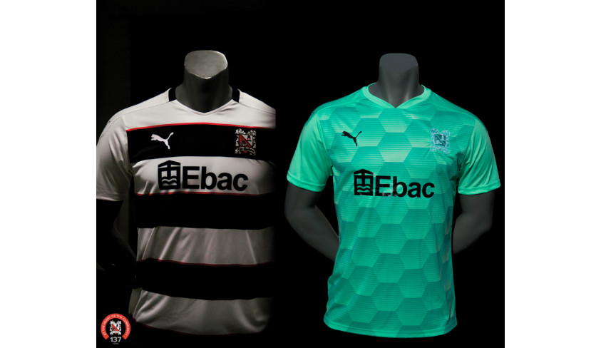 Shirt sales pass 1100 mark