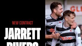Jarrett commits again to Quakers