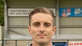 Jarrett signs on for another year