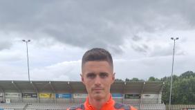 Defender Elliot Forbes joins Quakers