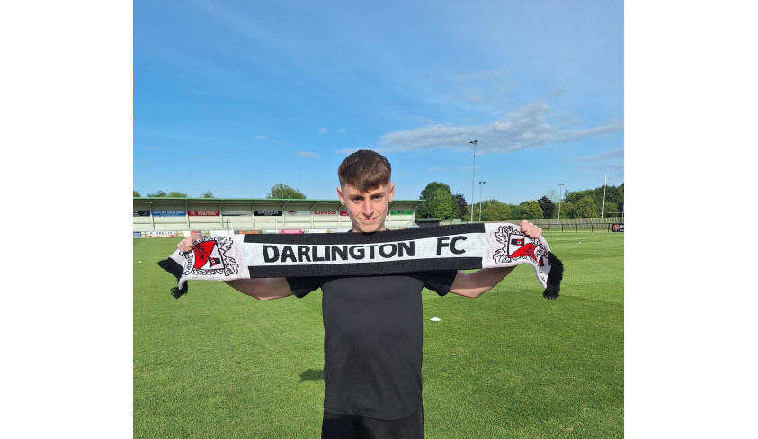 Quakers sign schoolboy international Archie Small