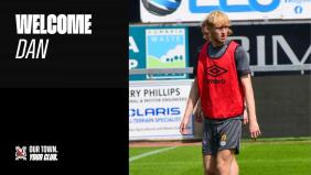Quakers sign Dan Hopper on loan
