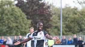 Two late goals give Fylde the points