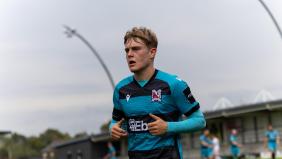 Charlie Lennon's loan extended